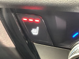 フロント両席にはシートヒーターが付いています!寒い日に便利な装備ですね。