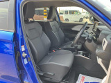体にフィットする運転席で快適なドライブをサポート!全車消毒済みなので、安心してお乗りいただけます。