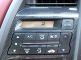 オートエアコンのお車ですので室内の温度をスムーズに調整してくれます♪