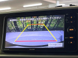 【バックカメラ】駐車時に後方がリアルタイム映像で確認できます。大型商業施設や立体駐車場での駐車時や、夜間のバック時に大活躍!運転スキルに関わらず、今や必須となった装備のひとつです!