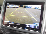 バックをするとき自動でリアの様子が映る『リアカメラ』付き!ナビ画面で確認しながらバックができますから安心ですね。でも、目視も大切ですよ!安全第一でお願いします!