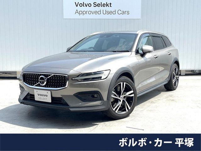 V60クロスカントリーT5 AWD 4WD