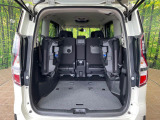 普段のお買い物や通勤、送迎等に十分な荷室スペースを確保しております。セカンドシートを倒すと、大きな荷物の積載も可能です♪