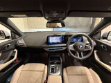 ☆センターパネルを運転席側に僅かに傾けたBMW独特のインパネ☆【駆け抜ける歓び】はここからもスタートしております☆