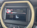 オーディオはCD/FM/AMデッキが装着されています。