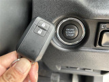 【スマートキー(エンジンスタートストップスイッチ)】スマートキー(電子キー)を持っていれば、スイッチを押すだけでエンジンをかけることができます!