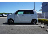 Honda SENSINGとは衝突を予測してブレーキをかけたり、前のクルマとちょうどいい距離でついていったりできる多彩な安心、快適機能を搭載した先進の安全運転支援システムです。