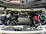 メンテナンスも行き届き、エンジンルームも良好な状態を保っています。