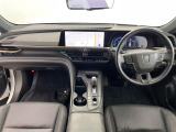 クラウンクロスオーバー 2.5 G アドバンスト レザー パッケージ E-Four 4WD 本革シート