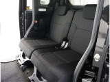 ゆとりある広々とした車内空間は、ドライブを始め買い物やレジャーなど、幅広く活躍します。一人でもみんなとでもお出かけを楽しみましょう!