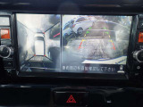 まるでお車を真上から見下ろしたかのような映像をナビに映し出してくれますので狭い駐車場でも周囲を確認する事が出来ますので非常に安心です♪