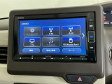 AVメニューはご覧の通り、様々なコンテンツに対応、ドライブを楽しく演出できます。詳しくはスタッフへお尋ねください