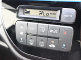 オートエアコンのお車ですので室内の温度をスムーズに調整してくれます♪