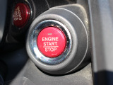 プッシュスタートでらくらくエンジン始動・停止が行えます!