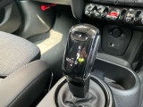 車両の詳細、ご質問につきましては、弊社営業スタッフまでお気軽にご連絡下さいませ。遠方のお客様には実車の詳細画像送信も承ります。お客様からのお問合せをお待ち致しております。