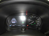 スピードメーターです。とても見やすいですね!