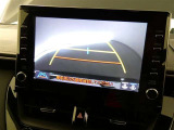 【バックモニター】・・・気になる後ろの見通しも、車庫入れに大活躍☆運転が困難な場所でも、しっかりサポート!心強い味方のモニターです♪