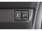 【横滑り防止装置】ドライバーの安全運転をアシストしてくれる装備が充実しています☆ドライバーの不安を安心へと変えてくれますね。