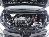 【エンジンルーム】・・・内外装だけでなくこちらもクリーニング済み。 納車までにもう1度しっかり点検いたしますので、安心してお乗りいただけると思います。