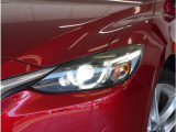 【LEDヘッドライト】省電力で長寿命の明るく運転しやすいLEDヘッドランプです。明るく照らすので暗い夜道からお客様を守ってくれます。お近くの広島マツダまでお越しください。