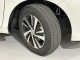 冬タイヤ (15インチアルミホイール) タイヤサイズ 185/65R15