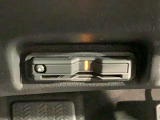 いまや快適なカーライフに欠かせないETCが付いています。