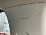 正面だけではなく横や衝撃によるガラス面への衝突を防止してくれるカーテンSRSエアバッグ付きです!
