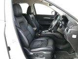 【運転席パワーシート&ドライビングポジションメモリー機能】運転手にあったシートパターン設定可能です。
