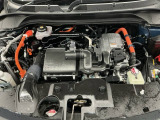 技術が詰まったエンジンルームもご覧の通りピカピカにクリーニング済みです。ハイブリッドなのでお財布にも環境にも優しいです。