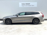 購入後は全国のVOLVO正規ディーラーにてアフターサービスをお受けいただけます。定期点検サービス、延長保証などの有料サービスも手厚くご用意しておりますので、ご不安事はお気軽にご相談下さい。