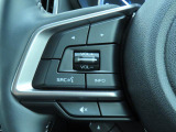 ■オーディオやナビゲーションを操作する為のリモコン装備。各種スイッチが集約されており、走行中でもハンドルから手を放さずに安全に操作できますので、事故防止に繋がります。