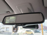 『ディスプレイ付きミラー』はとっても便利♪♪ アラウンドビューモニターの映像をバックミラーに表示します♪♪
