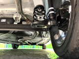 お車を安心してお乗りいただく為には、足回りの定期点検が欠かせません。サービスサポート(有償保証)では無料点検もご提供しており、安心のカーライフをお過ごしいただけるサポート体制が整っています。
