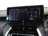 ナビゲーションは純正8インチコネクトナビを装着しております。AM、FM、Bluetooth、フルセグTVがご使用いただけます。初めて訪れた場所でも安心ですね!