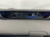 メーター内のディスプレイには運転をサポートするさまざまな情報を表示