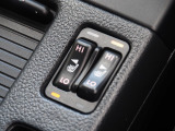 シートヒーター装備付き車!!座席に埋め込まれた電熱線によりシートを暖めることが出来る装備で、温められたシートは、寒い冬には最適です!!