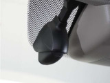 ◆ドライブレコーダー◆映像・音声などを記録する自動車用の装置です。 もしもの事故の際の記録はもちろん、旅行の際の思い出としてドライブの映像を楽しむことができます。