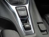 BUBU柏店はGM(ゼネラルモータース)の工場を併設いたしております。車検や一般的な整備をはじめとして、メーカー保証やリコールにも対応しております。より高い安心をお届けいたします。