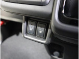 運転席・助手席シートヒーター装備☆ボタンを押せばすぐに暖かくなるので、寒い日に重宝します◎