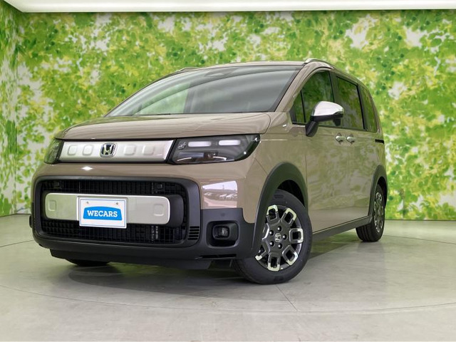 フリード 1.5 ハイブリッド クロスター 