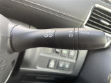 【 オートライト 】オートライトなのでライトの点け忘れを気にすることなく運転が出来ます。