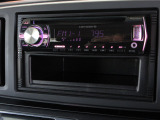 N-ONEに付いているパイオニア1DINCDチューナー(DEH-580)はCDプレーヤー・AM/FMチューナー付です。お好みの音楽を聞きながらのドライブは楽しさ倍増ですね!