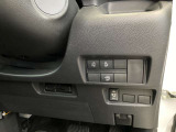 運転席右側に各種スイッチがあります!
