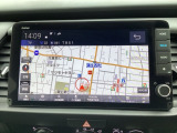 ナビは9インチホンダコネクトナビ(LXM-242ZFNi)が装着されております。Apple Car Play、Android Auto、 USB、地デジ、Bluetoothがご使用いただけます。