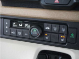 ◆オートエアコン装備◆ お好みの温度を設定をするだけで、後は、自動で風量を調節してくれます!快適にドライブが楽しめます。
