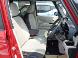 清潔で広々した座席です!是非、現車を見て体感してみてください。