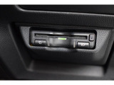 ETCは運転席インパネ右下に専用カバーによって埋め込まれています