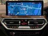 ナビゲーション画面も大きくとても見やすいのが特徴です。センターにあり視界の邪魔にもならない設計ですので安心してドライブが楽しめます。