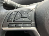 ■ステアリングスイッチ■ハンドル手元でオーディオの操作が簡単に出来ます。運転中でもナビまで手を伸ばさずに操作が出来て安心です。