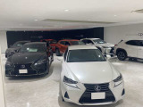 宮の森屋内展示場。CPOは独自の厳格な基準をクリアした高い品質の車両と共にライフスタイルに寄り添うプレミアムなサービスをお届けします。